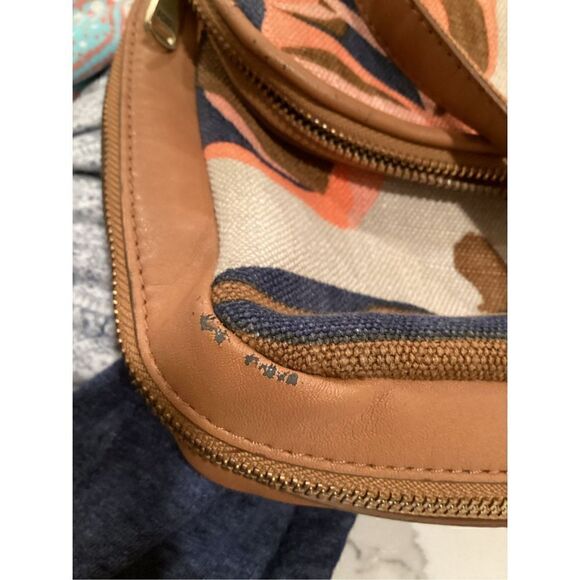 Fossil Preston Flap Canvas Crossbody Bag Floral Pockets Galore GUC - Picture 13 of 14
